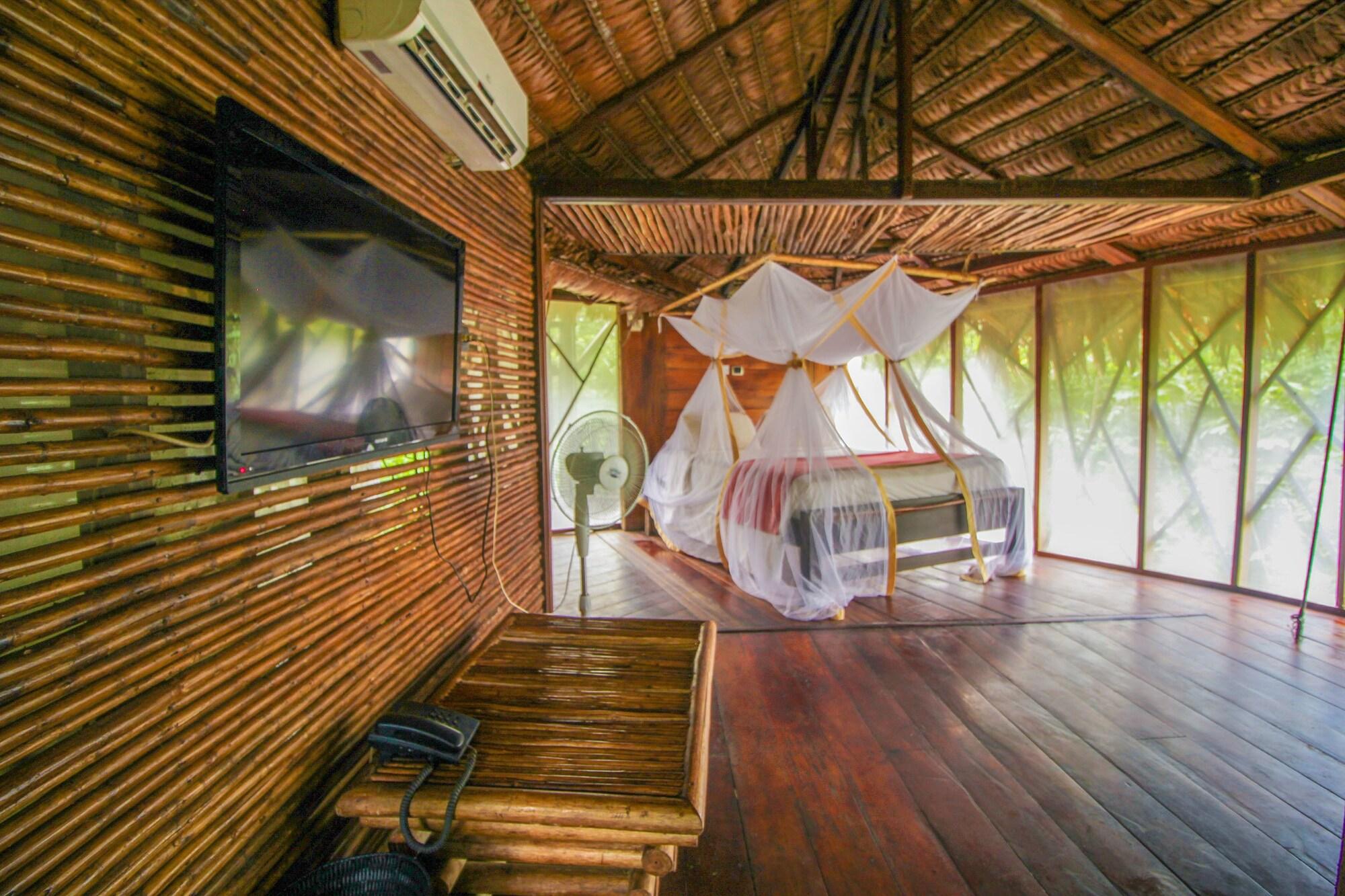 On Vacation Amazon Hotel Leticia Bagian luar foto